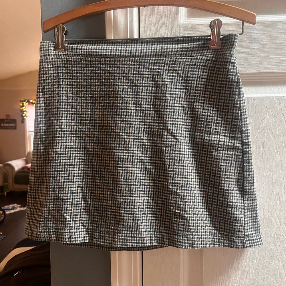 American Eagle Outfitters Navy and Green Mini Skirt